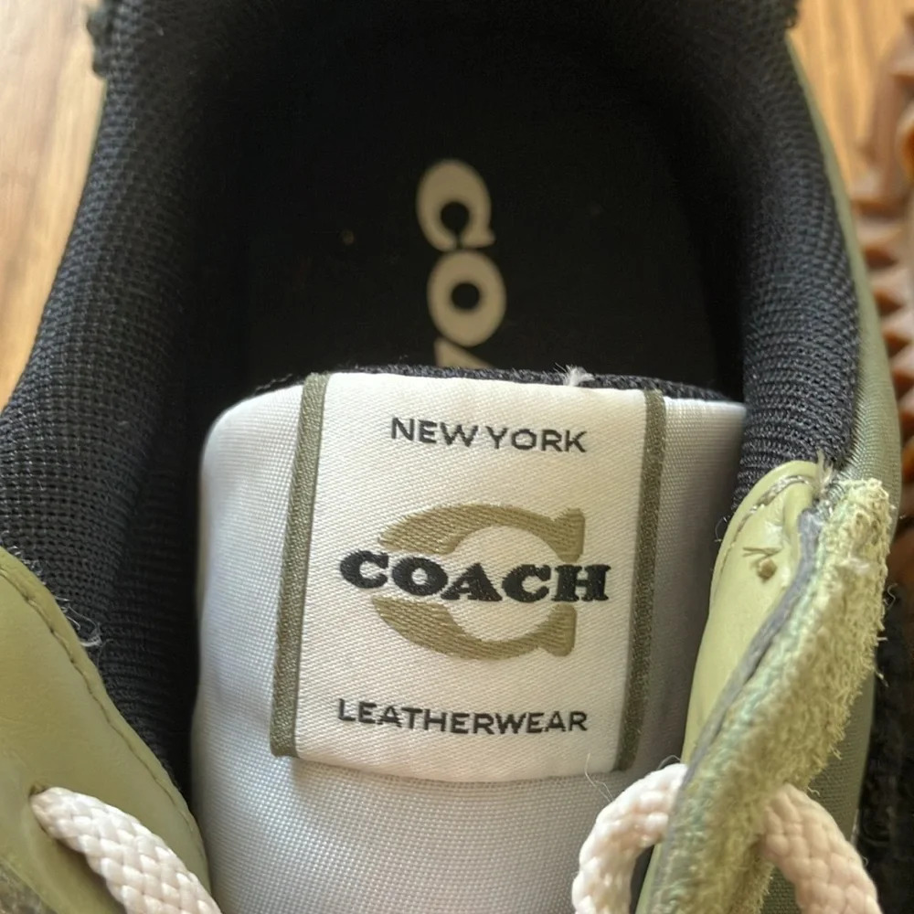 NWOB Coach Runner Hairy Suede Sneakers Shoes in Moss / Hairy Green Size 9B 39.5 - Picture 8 of 11